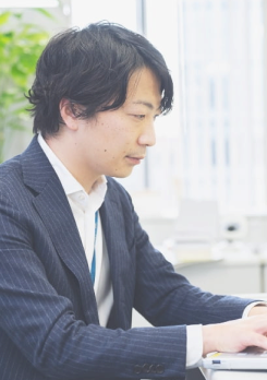 採用情報_人物10